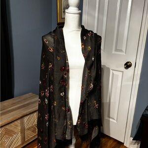 NWT Floral Grey/ Black trimmed Pashmina